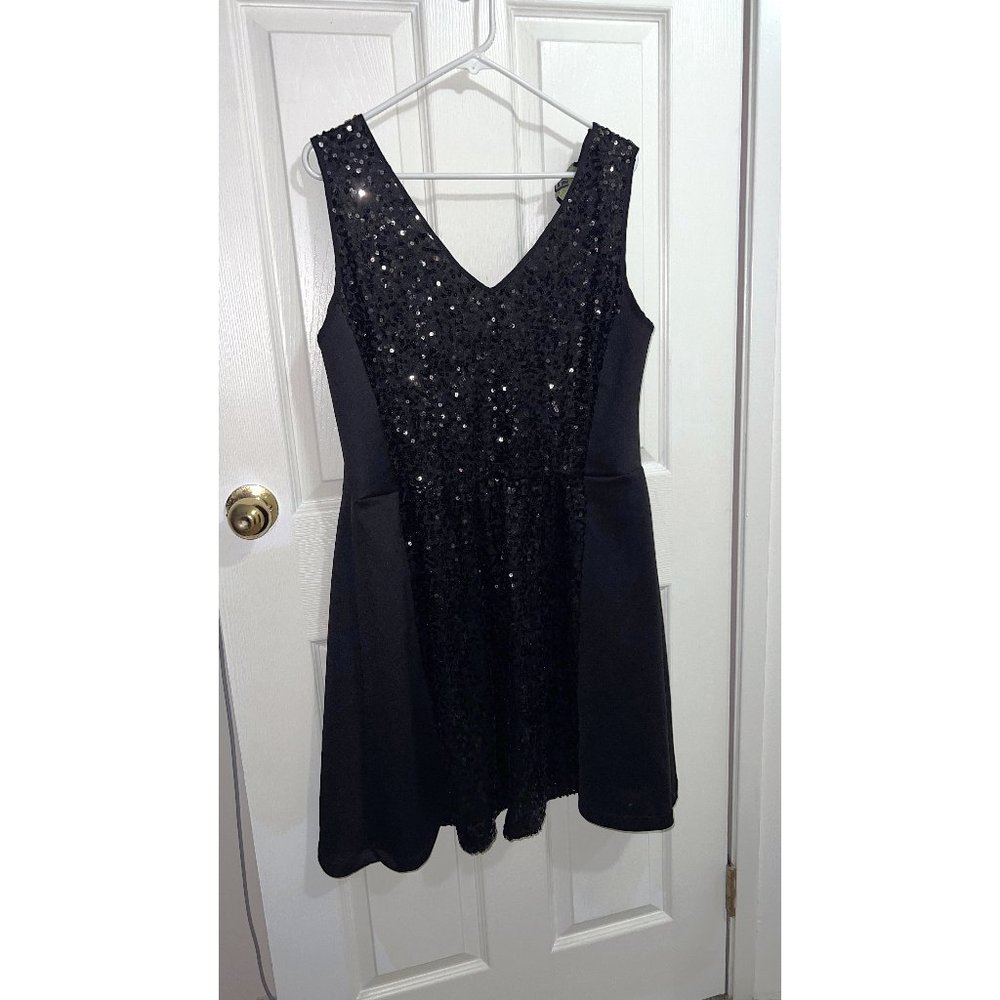 F21+ Sparkly A-Line V-Neck Mini Dress